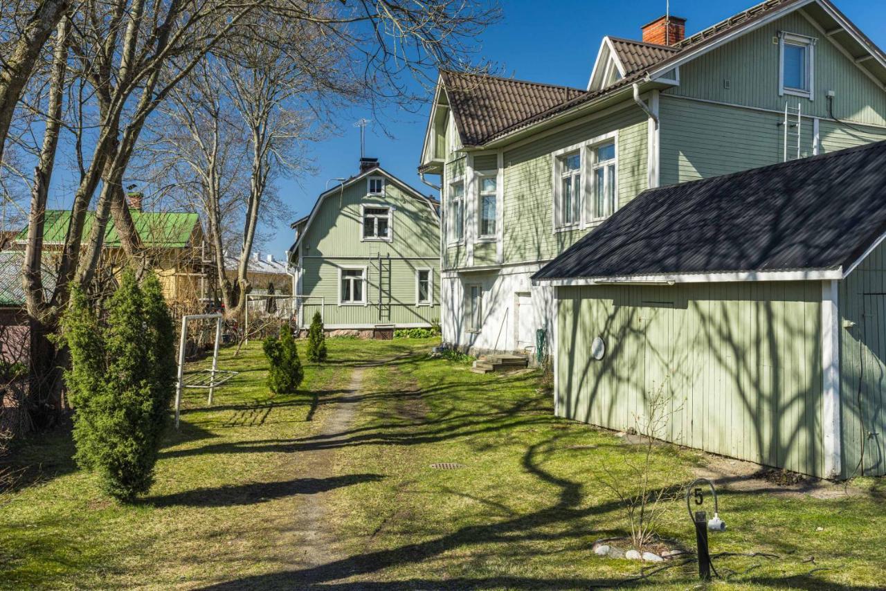 Newly Renovated Apartment In A Woodenhouse From 1910 In Martti! Åbo Eksteriør bilde
